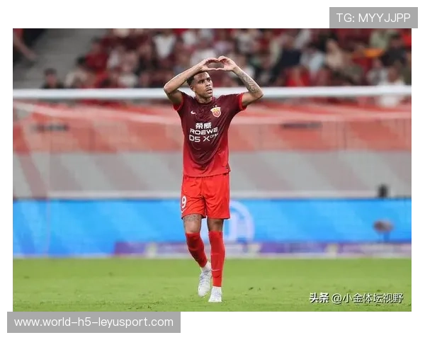 曼联向意甲名帅伸出橄榄枝，可能重塑战术风格